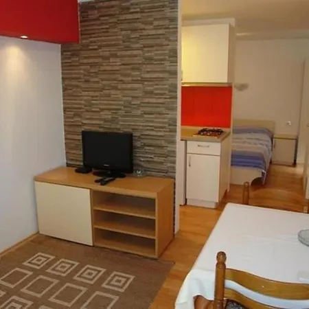 Studio In 31237 Apartamento *
